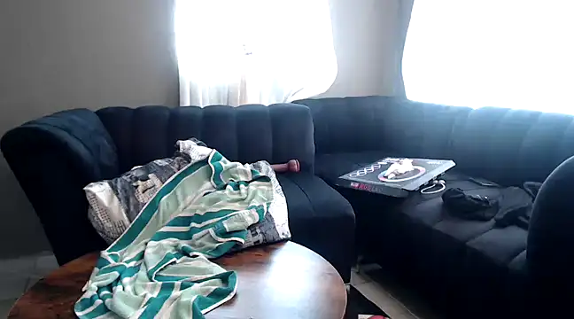 Foxybrownxx1 online show from 03.19.25