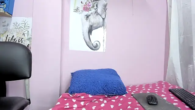 Snapshot of aitanacortes chatting on 01.07.25 aitanacortes online show from 01.07.25