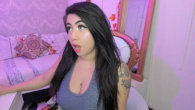 Snapshot of Sexy_cristall_ chatting on 03.11.25 Sexy cristall online show from 03.11.25