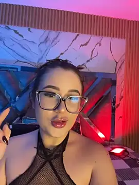 LylaLee111 online show from 05.26.26