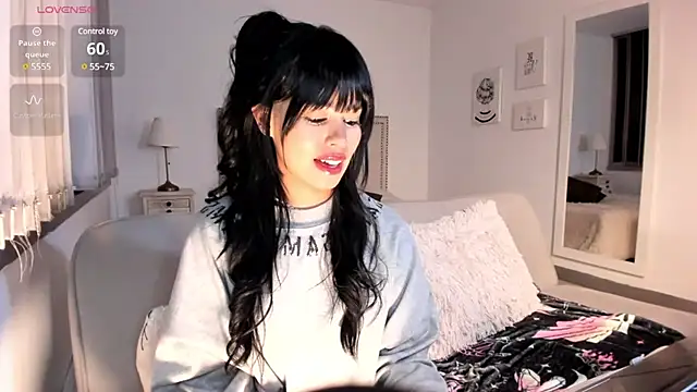 HannaKim online show from 12.10.24