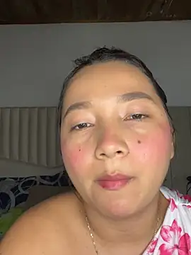 Snapshot of queen_angelique chatting on 01.18.26 queen angelique online show from 01.18.26