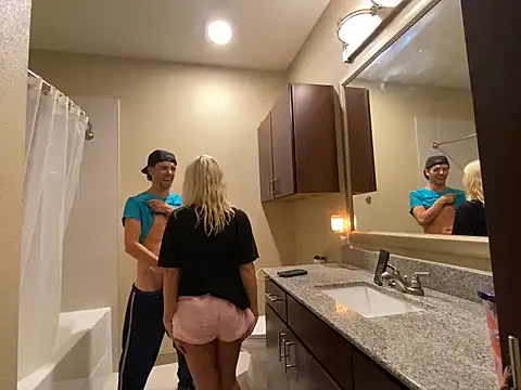 girlfriendmissy online show from 01.05.25