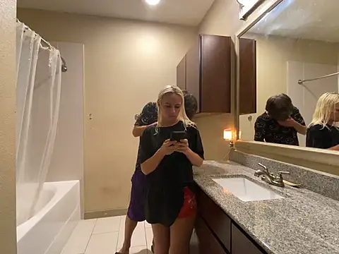 girlfriendmissy online show from 02.06.25