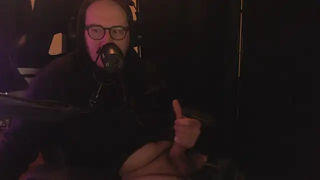 chicostick413 online show from 12.18.25