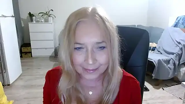 Snapshot of sofia_xkiss chatting on 01.12.25 sofia xkiss online show from 01.12.25