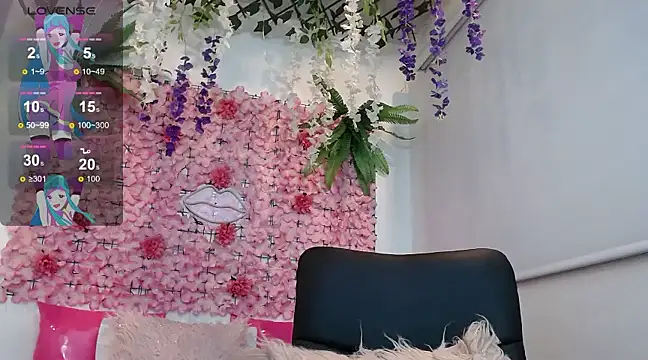 Snapshot of BLONDE_SEXYHOT chatting on 03.04.25 BLONDE SEXYHOT online show from 03.04.25