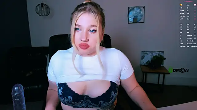 juli kisss online show from 01.03.25