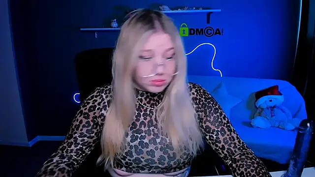 juli kisss online show from 03.04.25