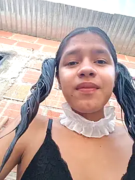 Snapshot of Little_Pau_Dirty chatting on 10.31.25 Little Pau Dirty online show from 10.31.25