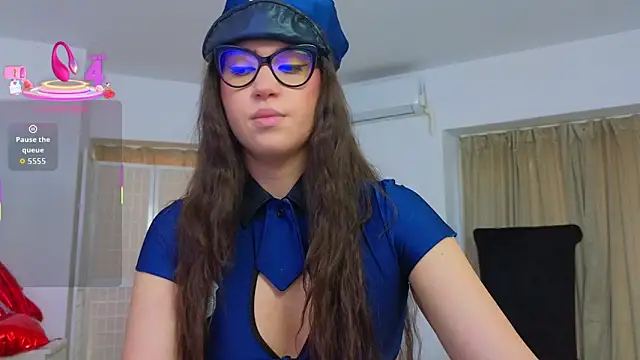 Snapshot of SweetScribe chatting on 10.31.25 SweetScribe online show from 10.31.25