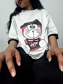 Snapshot of catreena chatting on 02.14.25 catreena online show from 02.14.25