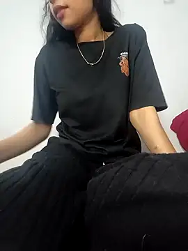 Snapshot of catreena chatting on 02.16.25 catreena online show from 02.16.25