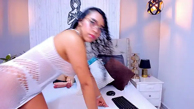 Snapshot of natasha_cortez chatting on 02.18.26 natasha cortez online show from 02.18.26