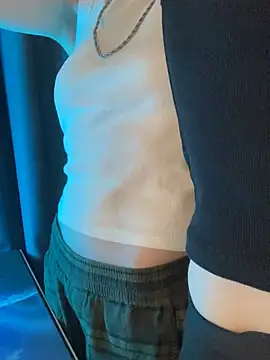 Snapshot of velvetvalkyries chatting on 01.05.25 velvetvalkyries online show from 01.05.25