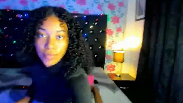 sasha fox00 online show from 12.04.24