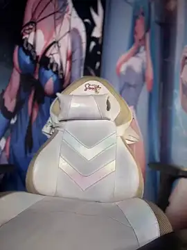 Thyana LS online show from 02.18.25