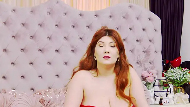 PenelopeLynnx online show from 02.11.26