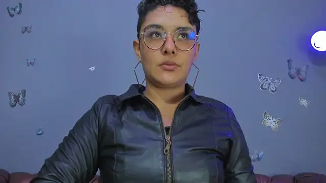 Kaira mosse online show from 01.09.26