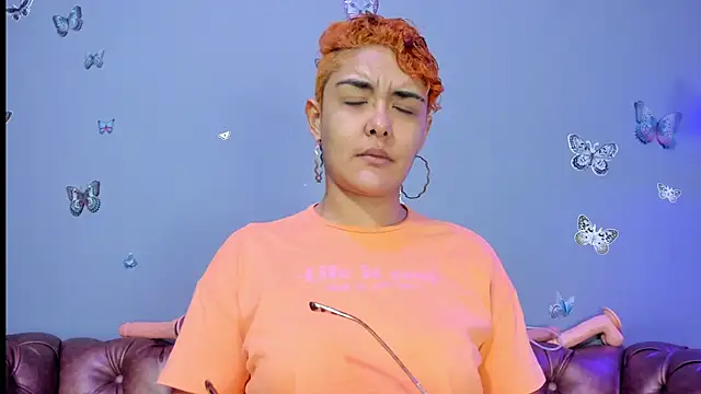 Kaira mosse online show from 02.05.26