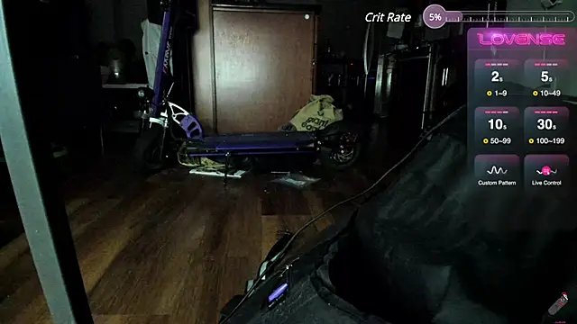 Snapshot of aaron_s_x chatting on 01.08.25 aaron s x online show from 01.08.25