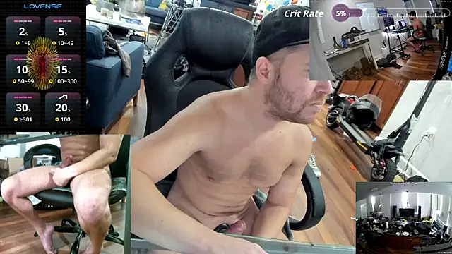 Snapshot of aaron_s_x chatting on 10.26.25 aaron s x online show from 10.26.25