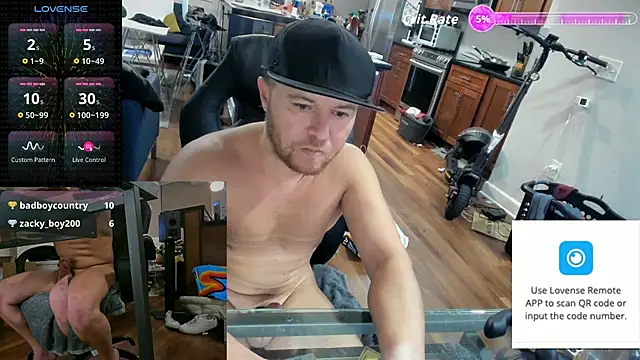 Snapshot of aaron_s_x chatting on 11.26.25 aaron s x online show from 11.26.25