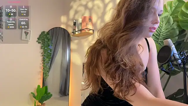 Julie Rhodes online show from 01.07.25