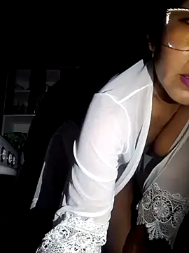 Snapshot of yarely9 chatting on 12.02.24 yarely9 online show from 12.02.24