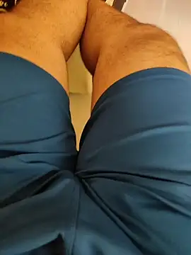 Akhil3290 online show from 10.22.25