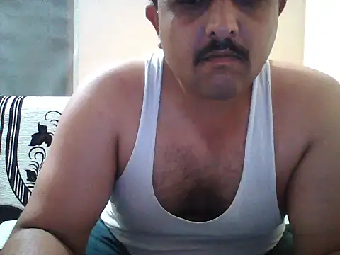 Snapshot of Akhil3290 chatting on 04.27.26 Akhil3290 online show from 04.27.26
