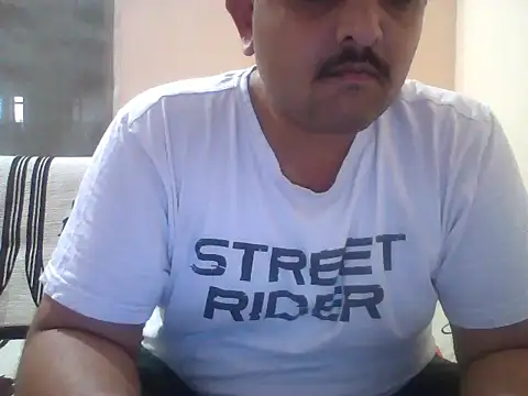 Snapshot of Akhil3290 chatting on 05.02.26 Akhil3290 online show from 05.02.26