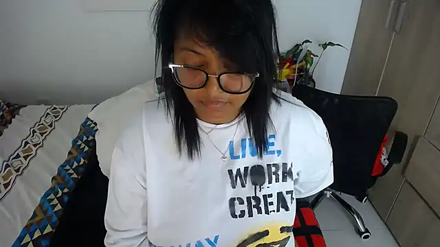 miajoseph  online show from 01.18.25