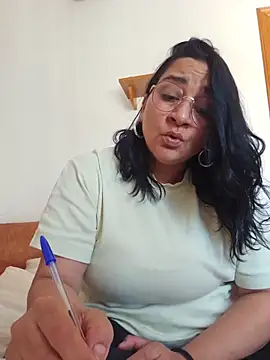 paulinaDiaz1 online show from 05.20.26