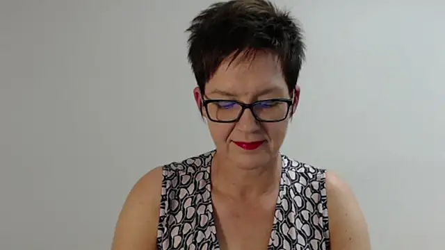 Snapshot of Sofie69Velvet chatting on 09.09.25 Sofie69Velvet online show from 09.09.25