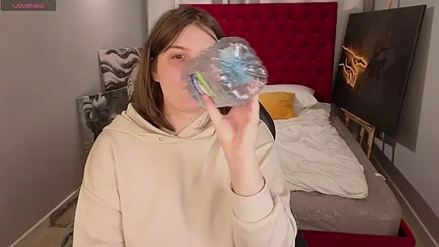 Ruyjin Choi online show from 04.23.26