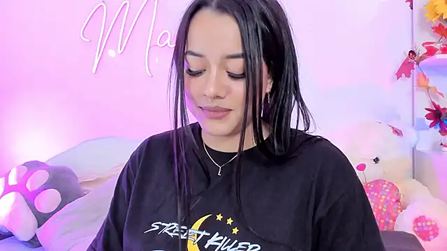 MaddyParisi online show from 12.04.24