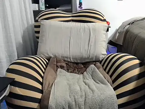 Snapshot of ChunkyMonkey007 chatting on 12.04.24 ChunkyMonkey007 online show from 12.04.24