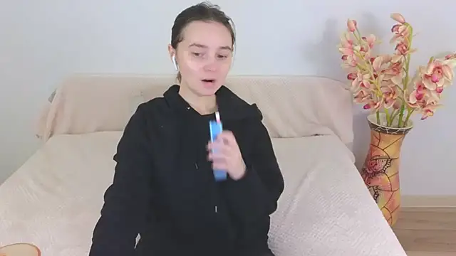 Snapshot of Ellie_Sunset chatting on 02.25.25 Ellie Sunset online show from 02.25.25