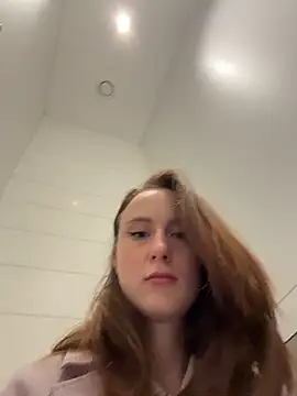 Dina Tease online show from 10.03.25