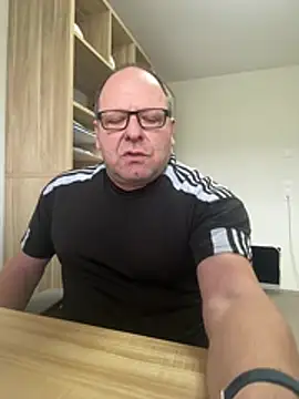 coupleLatinaLovers online show from 02.20.26