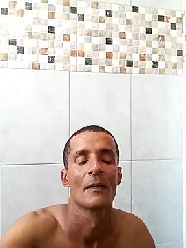 Snapshot of morenogato100 chatting on 11.06.25 morenogato100 online show from 11.06.25