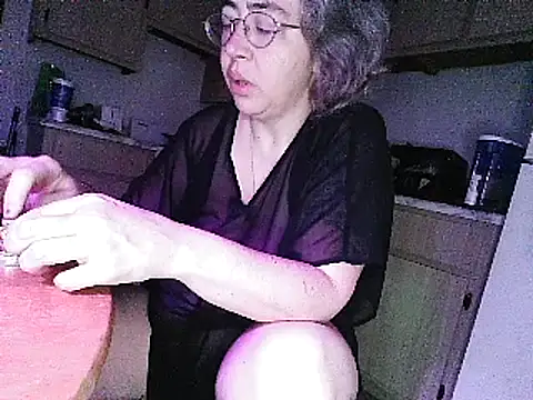 Snapshot of GraceHenderson chatting on 03.12.25 GraceHenderson online show from 03.12.25