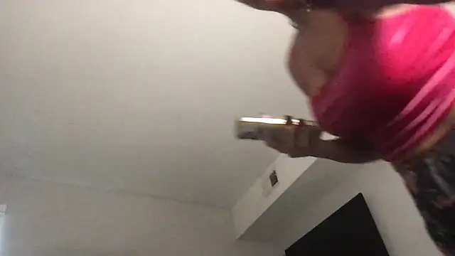 bigb00tyjudyyX online show from 09.27.25