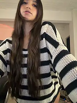 Snapshot of aly_golden_ chatting on 02.27.26 aly golden online show from 02.27.26