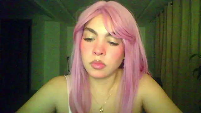 Kiri Cutee online show from 11.25.25