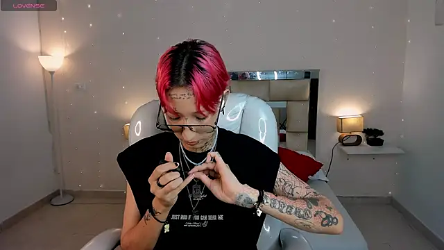 ravengreen  online show from 01.28.25