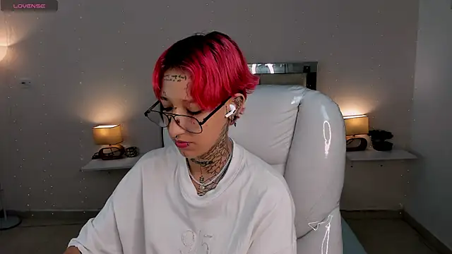 ravengreen  online show from 01.30.25