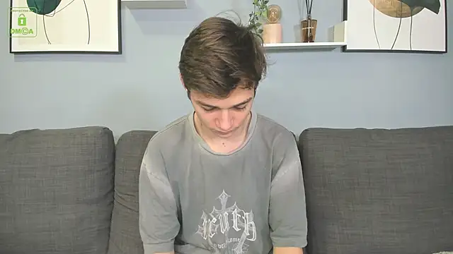 Snapshot of Viego_Pattel chatting on 10.31.25 Viego Pattel online show from 10.31.25