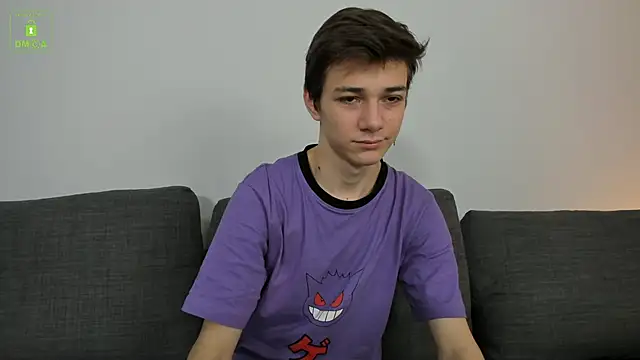 Snapshot of Viego_Pattel chatting on 11.05.25 Viego Pattel online show from 11.05.25